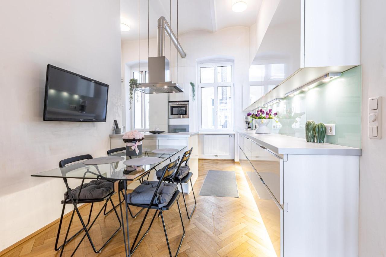 The Hub Vienna By Jr City Apartments エクステリア 写真